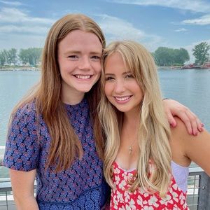 Meet your Posher, Caroline